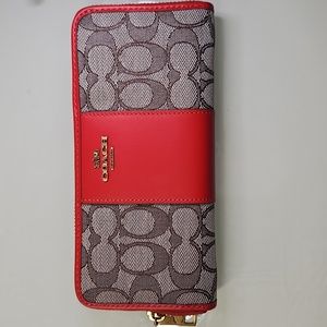 NWOT l Coach Logo Jacquard Slim Wallet